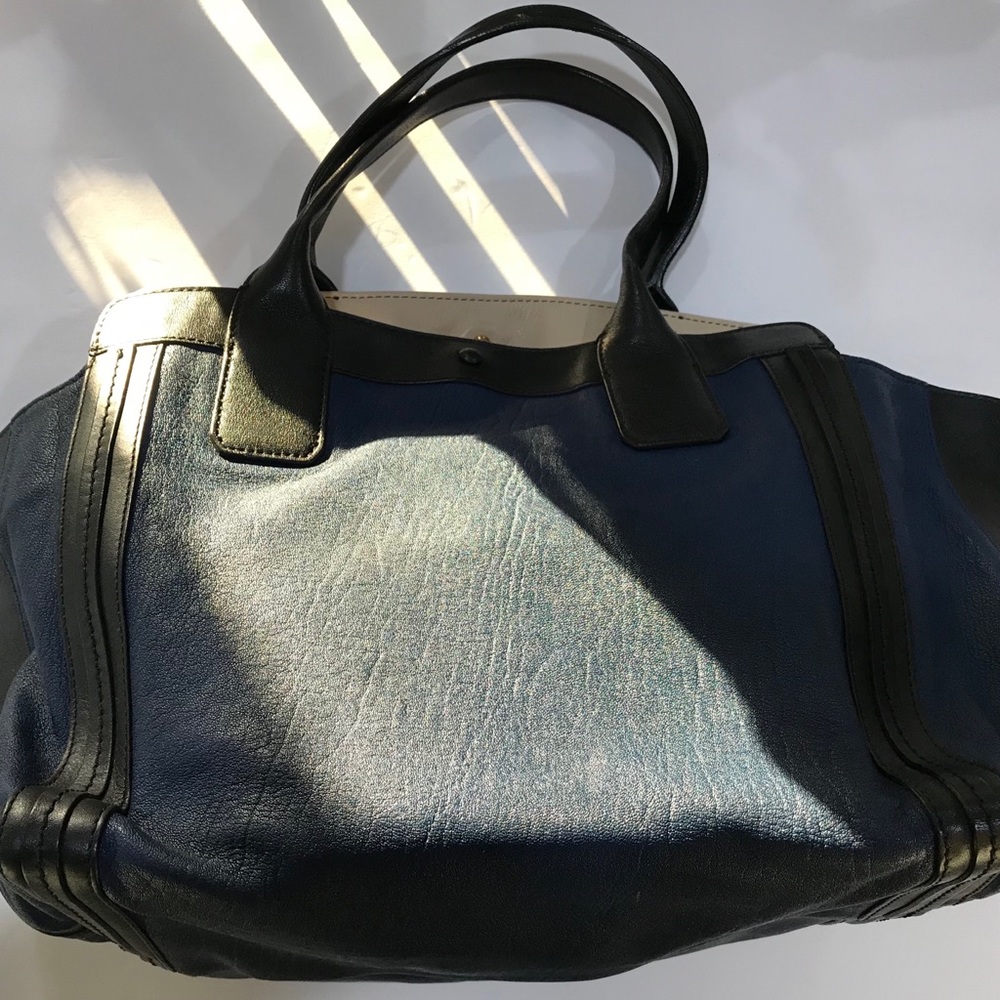 Chloe Alison Tote , Medium - Picture 3 of 8